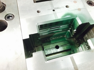 防塵罩模具F8932-3，防塵罩塑膠模具